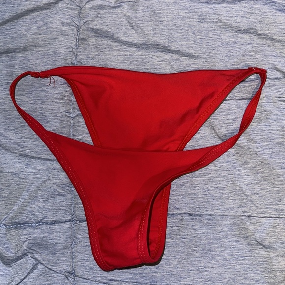 ๐๏ธ5 for $20๐๏ธ Red Bikini Bottoms - Picture 3 of 3